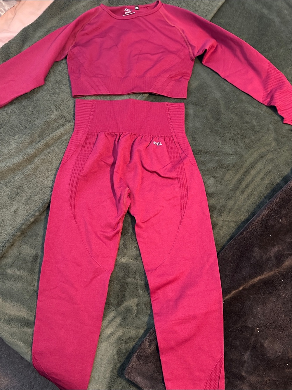 AYBL Magenta Seamless Active Crop Top & High-Waist Leggings